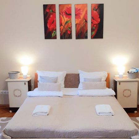 Ekszerdoboz Apartman Eger Apartment ภายนอก รูปภาพ