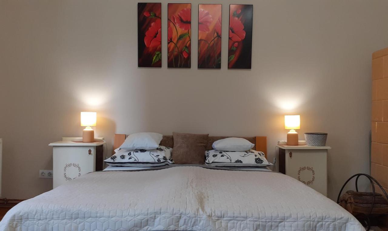 Ekszerdoboz Apartman Eger Apartment ภายนอก รูปภาพ